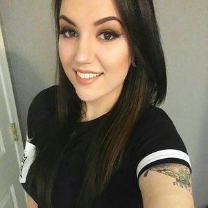 Meet your Posher, Alexandra